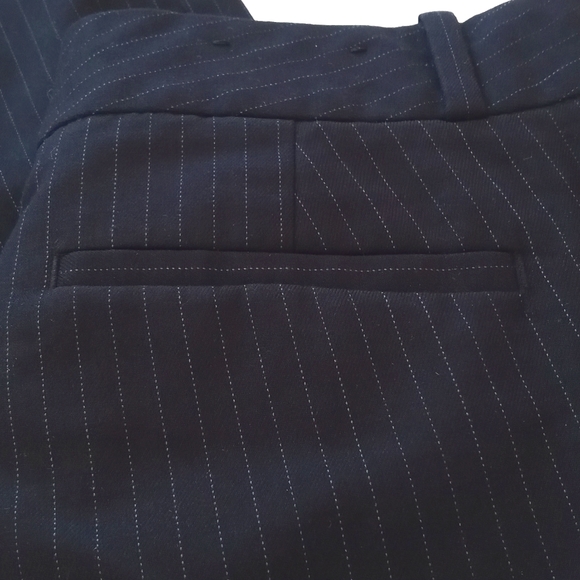 Banana Republic Women's Navy Blue Pinstripe "Martin Fit" Pants 2S - Picture 12 of 15